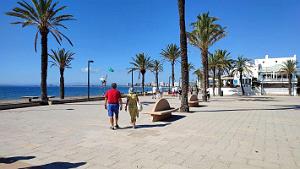 75 - Rosas - Paseo Maritime et Plage Nova